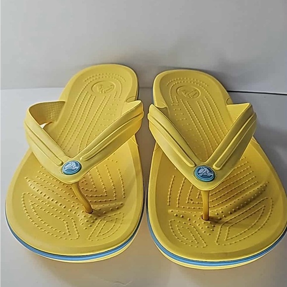 CROCS Unisex sandals Yellow Flip Flops Men’s size 9 / women’s 11 - Picture 4 of 13